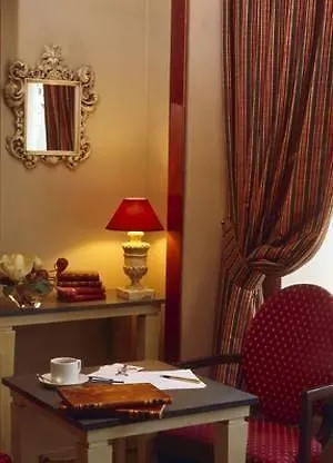 Marais Grands Boulevards מלון 4*