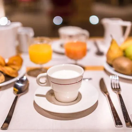 Marais Grands Boulevards Hotel 4*