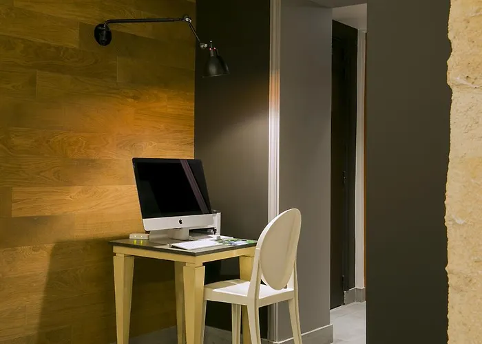 Hotel Marais Grands Boulevards 4*