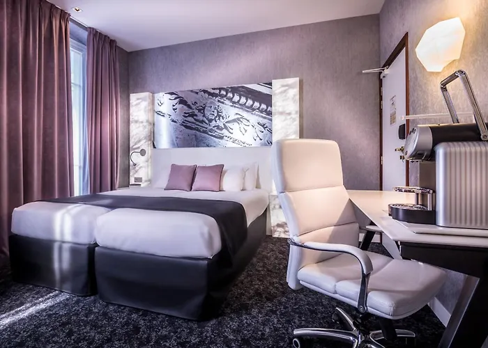 Marais Grands Boulevards Hotel 4*